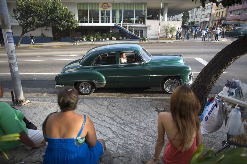 &copy; Reuters.  ACTUALIZA 1-Cuba y EEUU retoman conversaciones en busca de reanudar relaciones diplomáticas