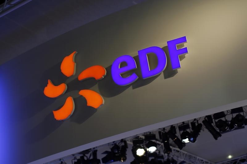 &copy; Reuters.  EDF in group bidding for UK government stake in Eurostar - report
