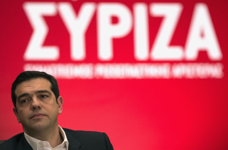 &copy; Reuters.  Greek leftist Tsipras sworn in as PM to fight bailout terms