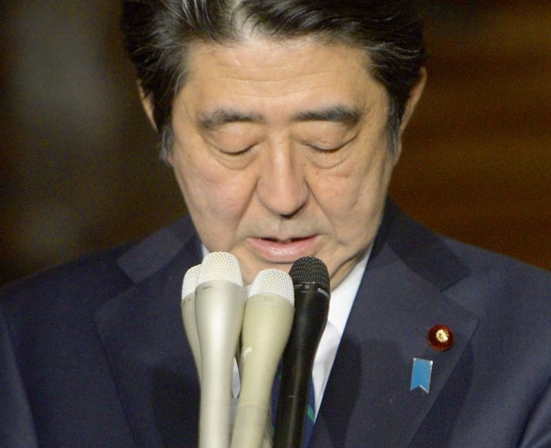 &copy; Reuters.  Abe&#39;s coalition does well in upper house polls