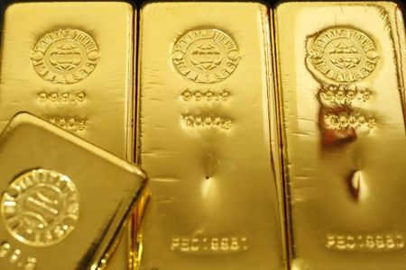 Gold prices steady as Fed fears ease, copper rises on China stimulus