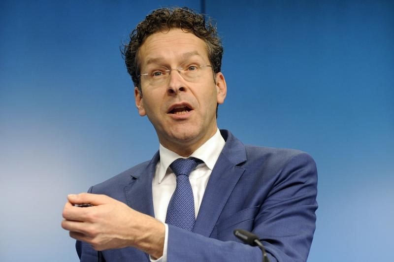 &copy; Reuters.  Dutch finance minister calls for cap on all manager bonuses at 20 percent of pay