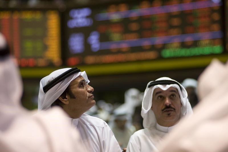 مؤشرات الأسهم في الامارات العربية المتحدة ارتفعت عند نهاية جلسة اليوم؛ مؤشر سوق دبي صعد نحو 0.02%