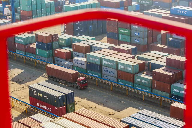 German exports power through trade tensions in May