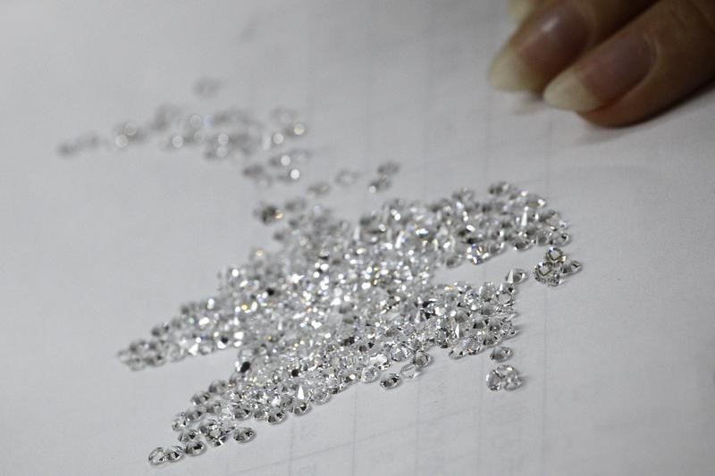 &copy; Reuters.  BRIEF-Merlin Diamonds says operations recommenced at Merlin Diamond mine