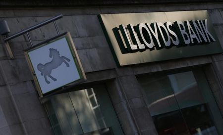 Lloyds Banking Group to put 3,000 low performers at risk of dismissal - report