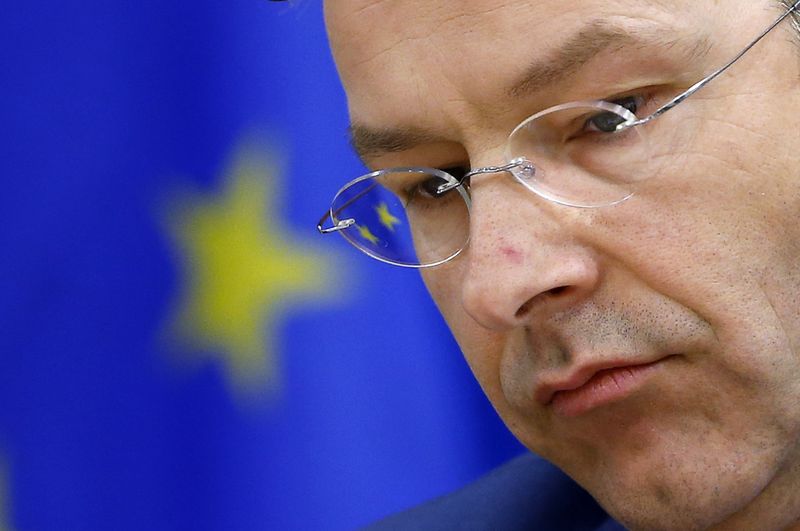 &copy; Reuters.  Eurogrupo evalúa mañana ayuda urgente a Grecia y si se puede negociar rescate