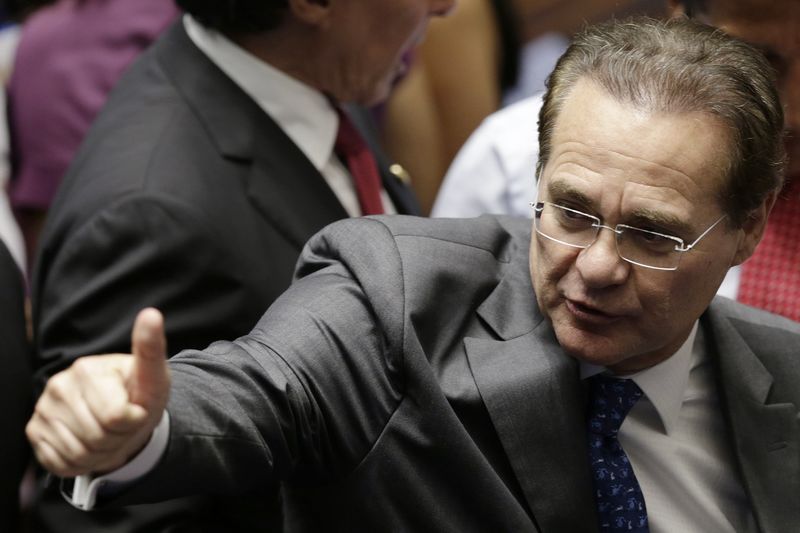 &copy; Reuters.  Renan decide sobre sessão de vetos com líderes; diz que se houver maioria deve ocorrer