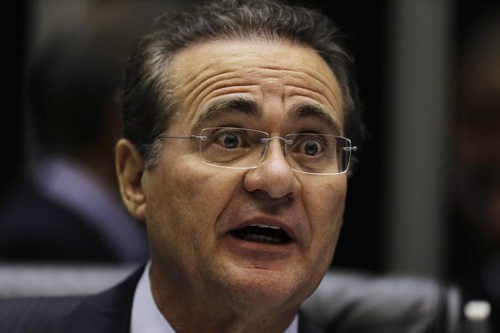&copy; Reuters.  Renan propõe a Levy que governo adote independência formal do Banco Central