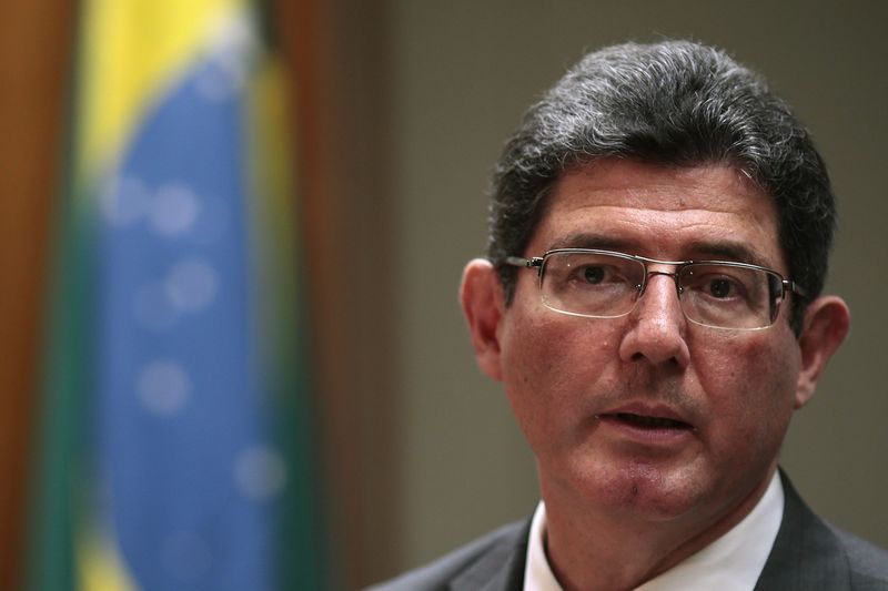 © Reuters. Ministro da Fazenda, Joaquim Levy, durante encontro em Brasília
