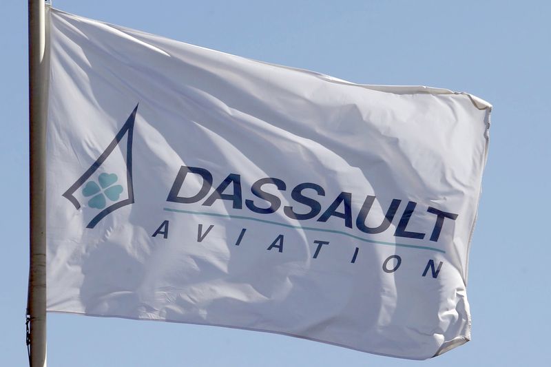 &copy; Reuters.  UPDATE 1-Dassault hopes to sell more Rafales to India