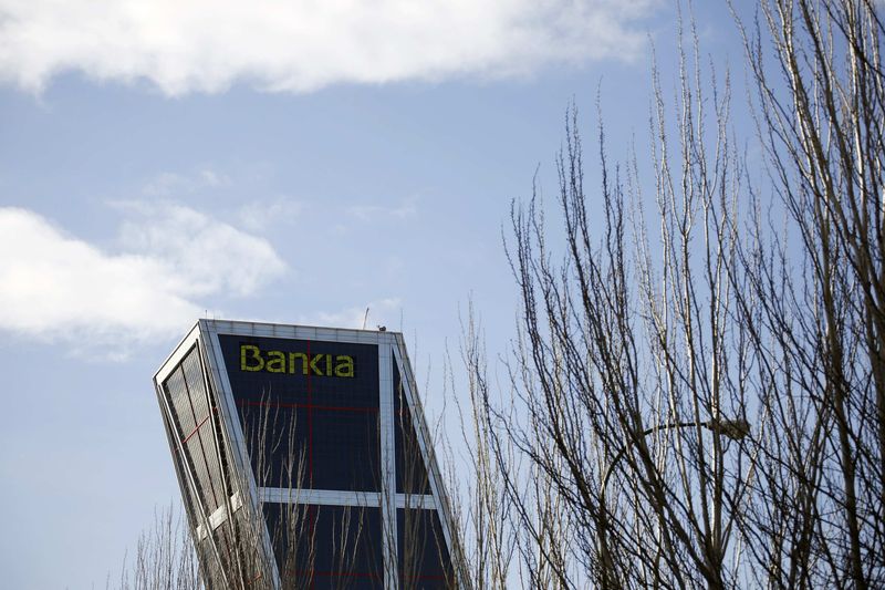 &copy; Reuters.  Bankia devolverá el dinero a unos 60.000 clientes con cláusulas suelo