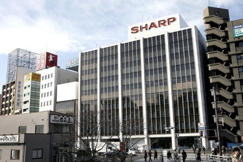 &copy; Reuters.  Foxconn deve ajudar a resgatar fabricante japonesa de eletrônicos Sharp