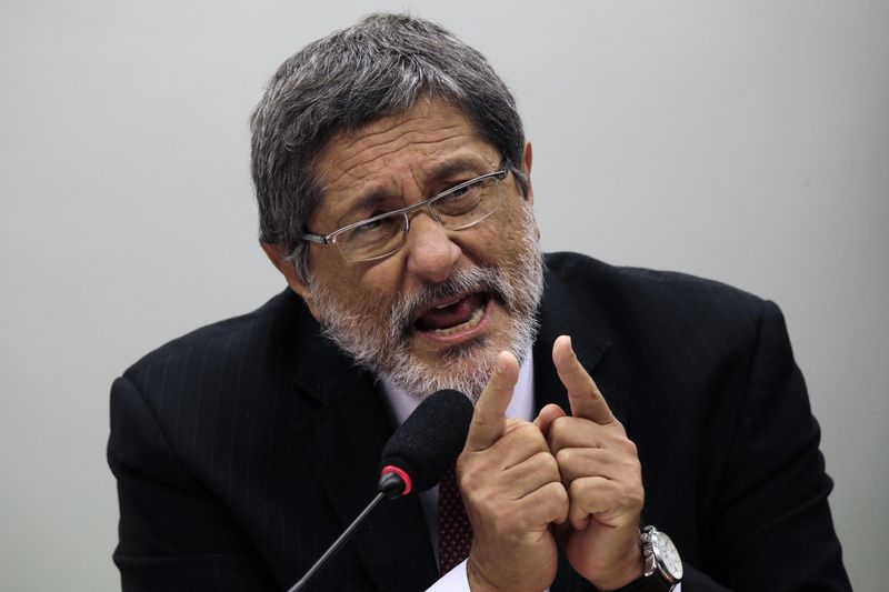&copy; Reuters.  CVM suspende julgamento de ex-diretores da Petrobras no caso Comperj