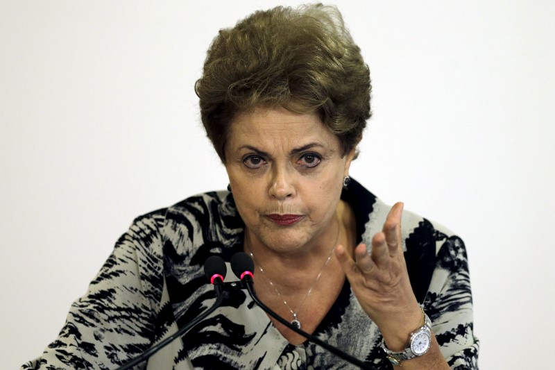 &copy; Reuters.  Dilma desafia "golpistas" a acharem alguma irregularidade em sua vida