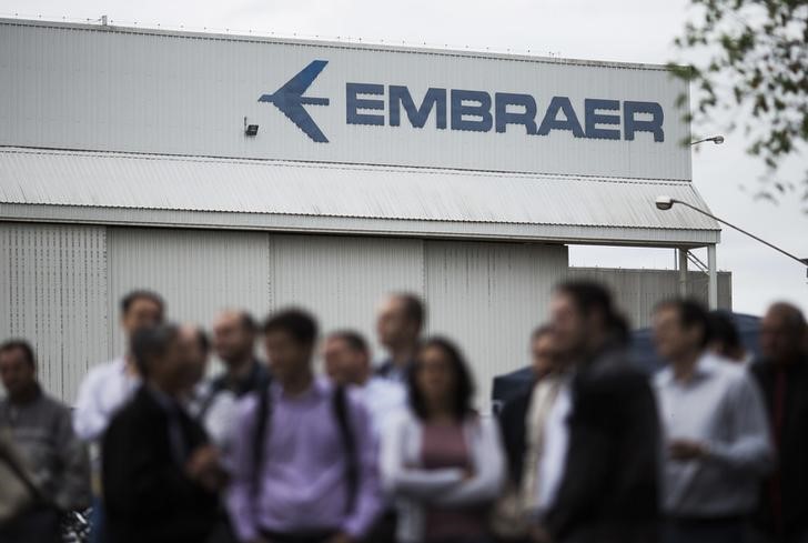 &copy; Reuters.  Embraer says E175 E2 certification put back one year to 2021