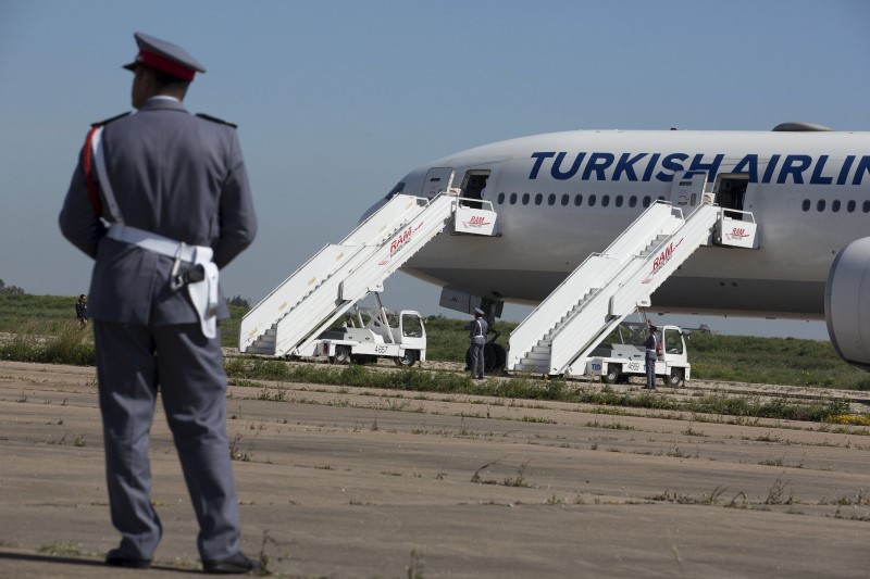 &copy; Reuters.  Turkish Airlines diz que avião pousou em segurança em Istambul após ameaça de bomba