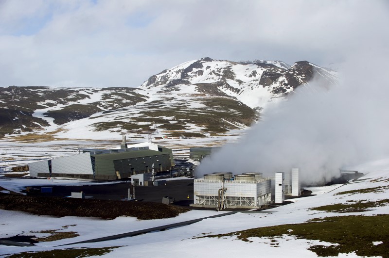 &copy; Reuters.  With abundant energy, Iceland woos power-hungry data centers