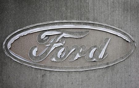 Il gruppo dirigente di Ford punta a modificare le spese e a migliorare gli standard di prodotto.