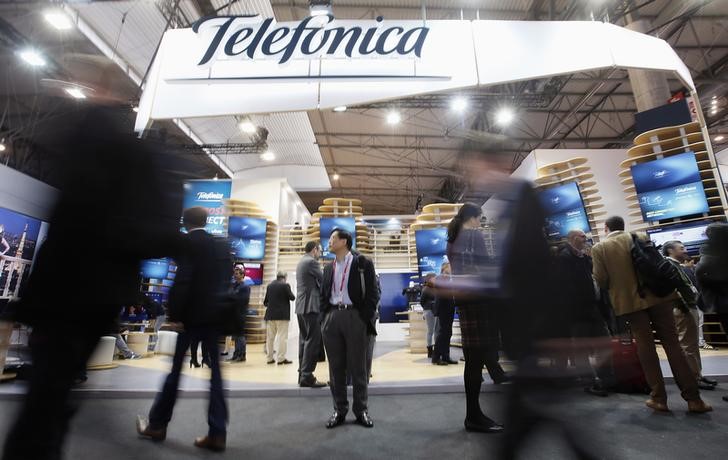 &copy; Reuters.  Lucro da Telefónica no 3º tri se apoia na Espanha e em compras de ativos