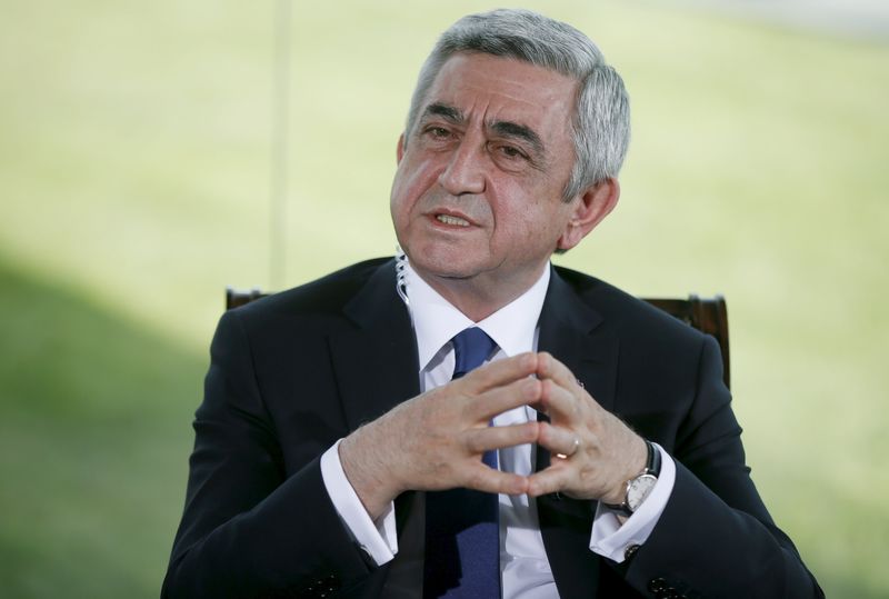 &copy; Reuters.  Премьер-министр Армении подал в отставку