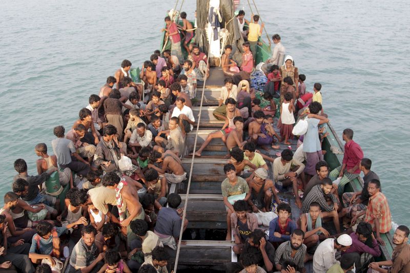&copy; Reuters.  INSIGHT-Flüchtlingskrise - Ein Kontinent schaltet in Notmodus  