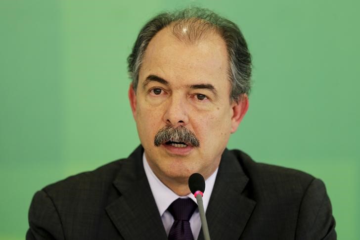 &copy; Reuters.  No Brasil há tentativa recorrente de intimidar política industrial, diz Mercadante