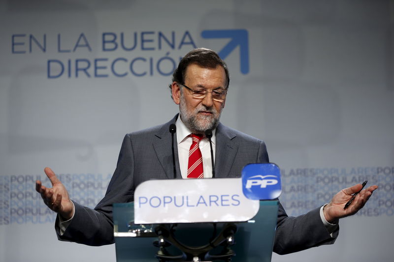 &copy; Reuters.  Rajoy plantea que los acuerdos poselectorales sean de toda la legislatura