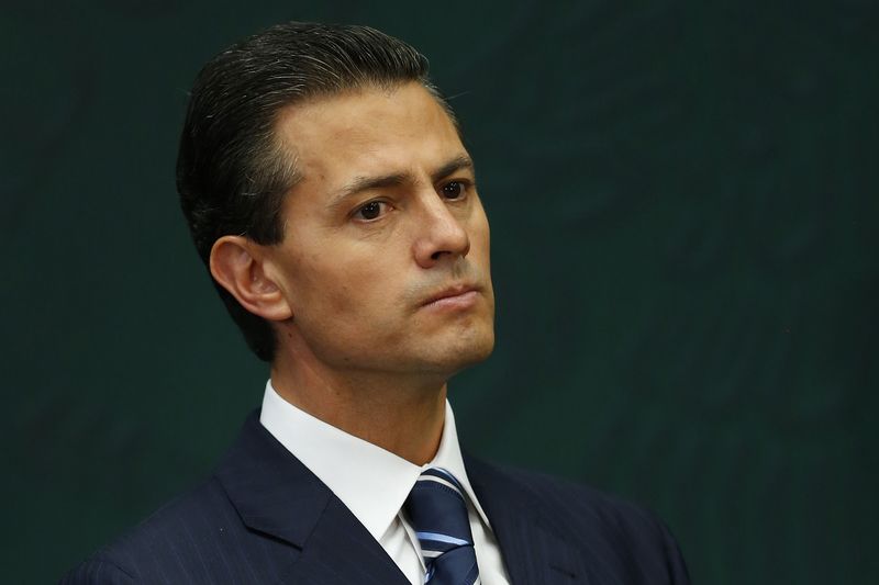 &copy; Reuters.  Peña Nieto califica de "alentador" el desempeño de la economía mexicana