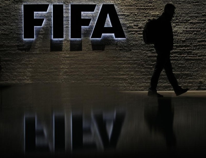 © Reuters. Un alto cargo de la FIFA detenido en Suiza acuerda su extradición a EEUU