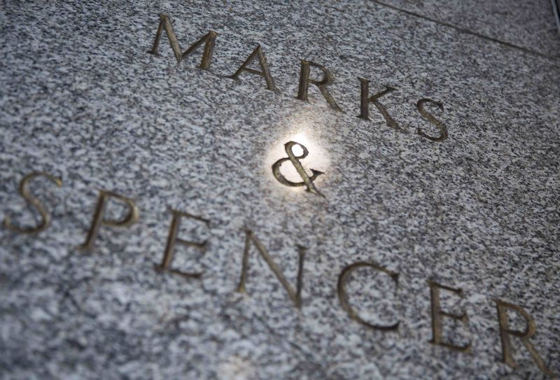 &copy; Reuters.  Marks &amp; Spencer will show its curve after business ‘Reshape’