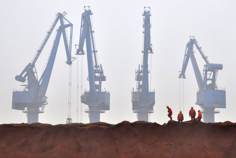 Chinese Manufacturing Activity Shrinks for a Second Straight Mth in August - PMI