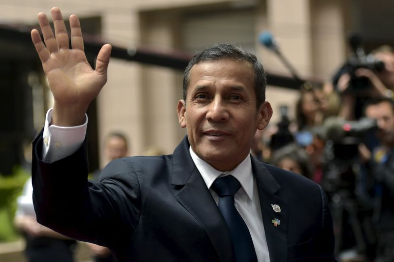 &copy; Reuters.  Marchan para pedir a gobierno peruano que la estatal PetroPerú opere lote 192