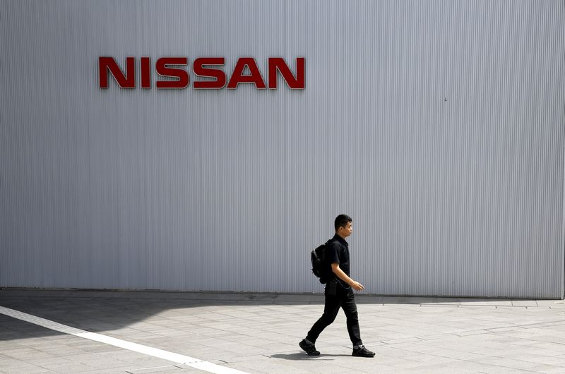 &copy; Reuters.  Nissan's domestic sales drop after inspection scandal -Nikkei