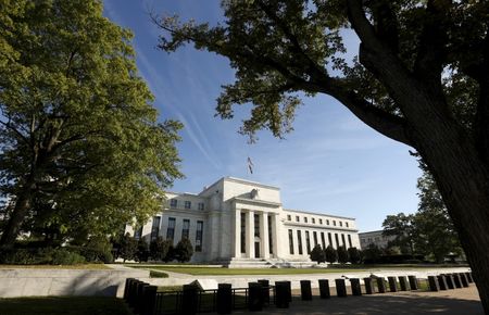 الفيدرالي يغيّر مساره..البنوك شوكة في حلق باول