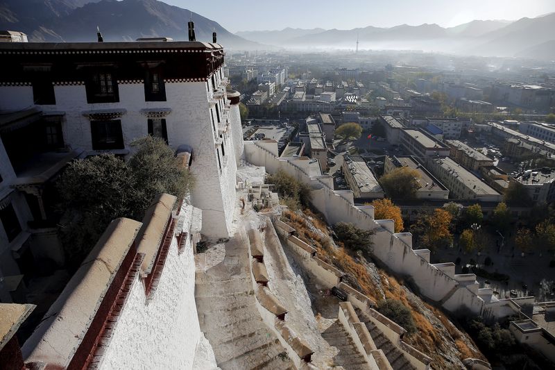 &copy; Reuters.  China vows to strike against separatism on anniversary of Tibet uprising