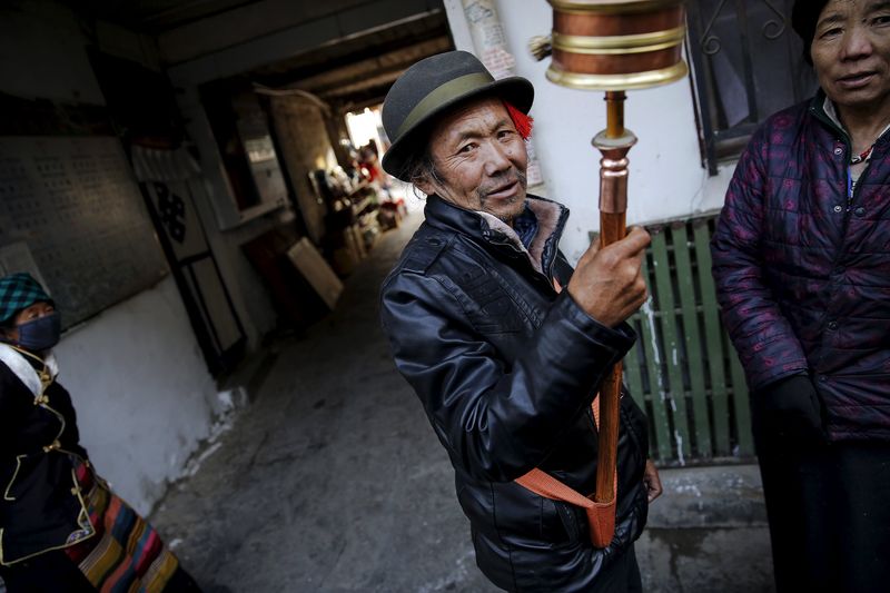 &copy; Reuters.  Tibetanos exilados reelegem líder para comandar campanha por autonomia