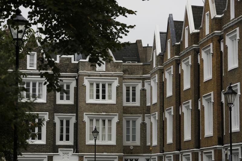 &copy; Reuters.  英國房價創2009年中以來最大降幅 房貸獲批量按年腰斬