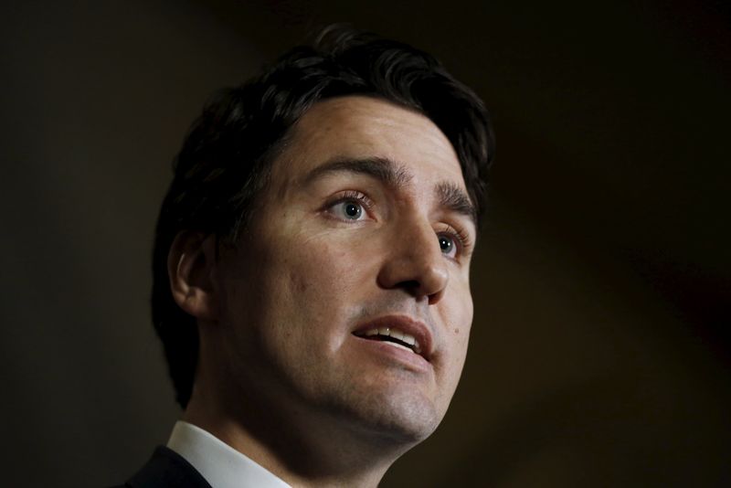 &copy; Reuters.  Canada's Trudeau to press British Columbia to accept pipeline -source