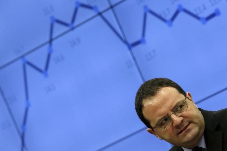 &copy; Reuters.  Governo quer elevar crédito de bancos públicos a setores prioritários, diz Barbosa à Folha