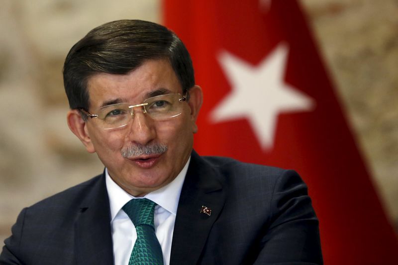 &copy; Reuters.  Turchia, Davutoglu si dimette da premier e capo del partito AK