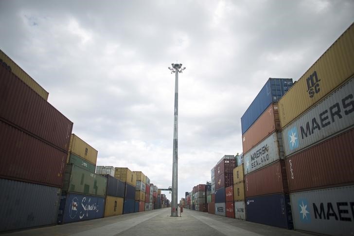 Şanghay limanından ihracat yüzde 13 azaldı