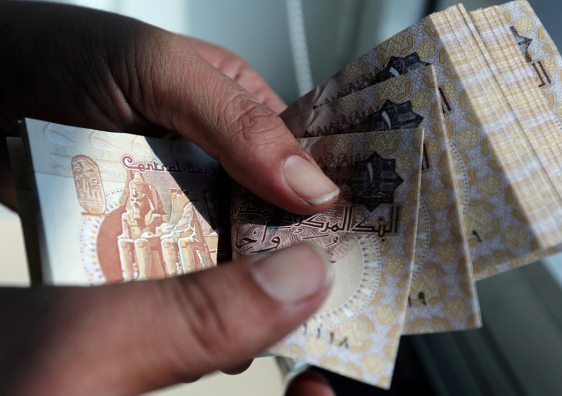 عاجل: هبوط تاريخي ..الأموال الساخنة تضرب السندات السيادية المصرية