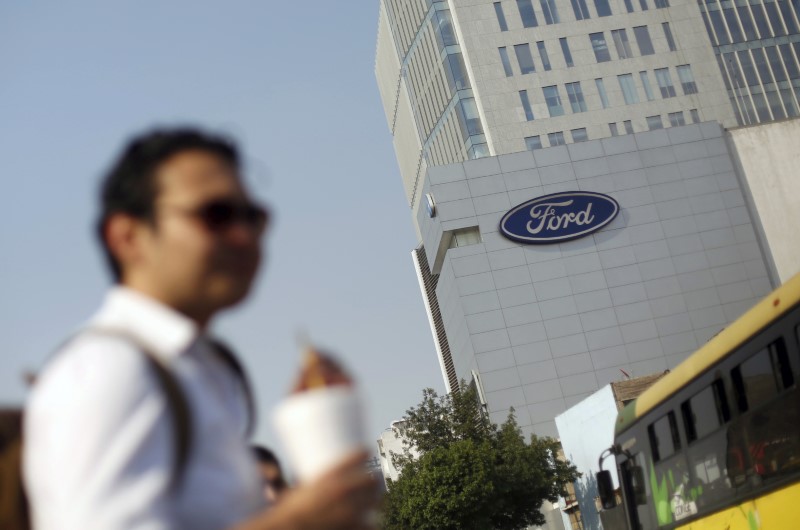 Court puts sales ban on Ford’s internet-linked cars in Germany in patent dispute By Reuters