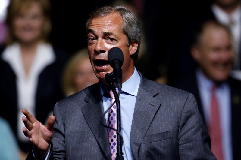 &copy; Reuters.  Líder britânico anti-UE, Farage posta foto em jantar com Trump