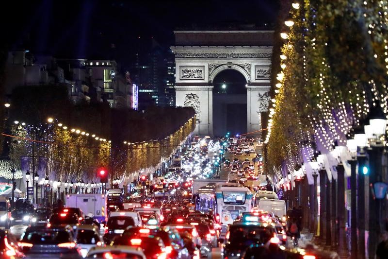 &copy; Reuters.  PİYASAYA BAKIŞ-Fransa ekonomisi 3'ncü çeyrekte yüzde 0,5 daralabilir