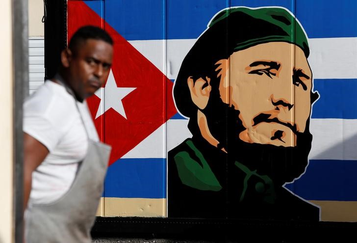 &copy; Reuters.  Trump vai apertar as regras para viagens a Cuba