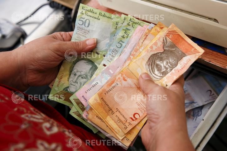 &copy; Reuters.  Venezuela diz que começou a pagar juros atrasados da dívida