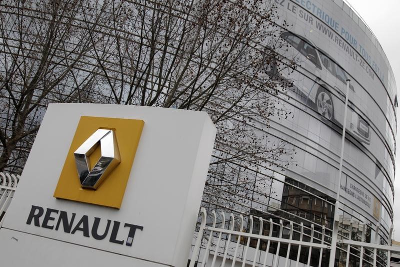 &copy; Reuters.  Renault aggiorna a domani Cda per discussione proposta Fiat Chrysler