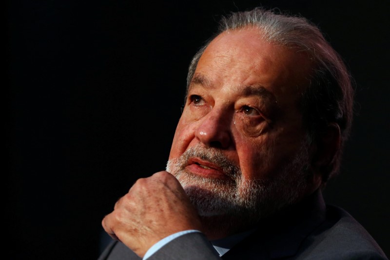 &copy; Reuters.  Magnate Carlos Slim podría beneficiarse de la elección de izquierdista en México